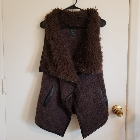 Anthropologie Jackets & Blazers - HP! Anthro Love Tree Faux Fur & Vegan Leather Vest
